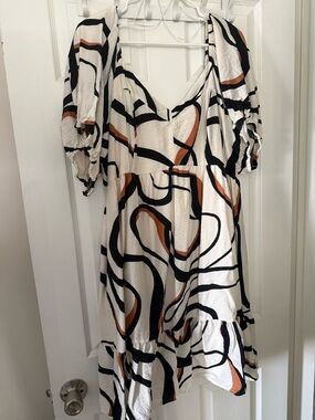 Abstract Swirl Puff-Sleeve Mini Dress in White and Black with Rust Accents